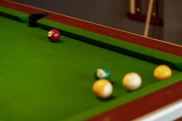 snooker table match